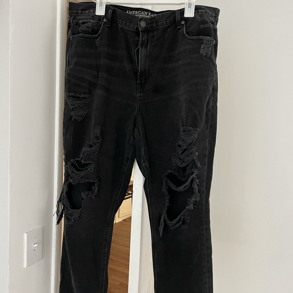American Eagle Distressed black jeans